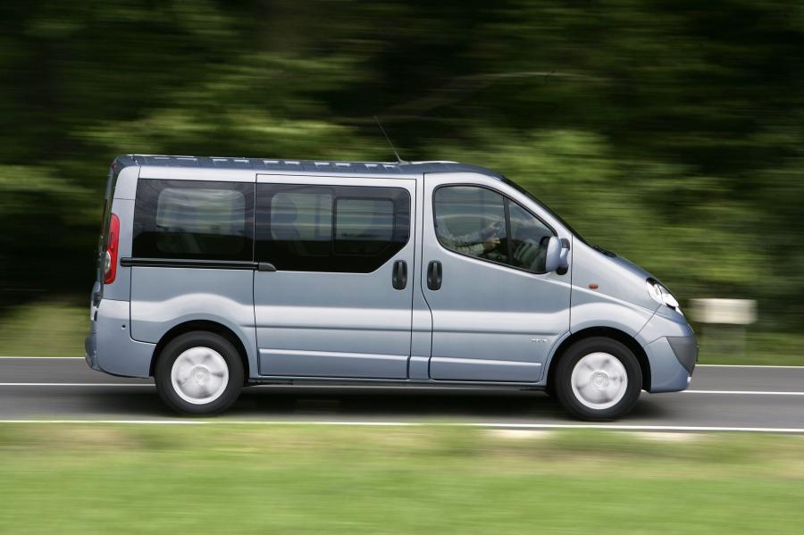  Opel Vivaro Life Tour 2009 года  (фото 17 из 34)